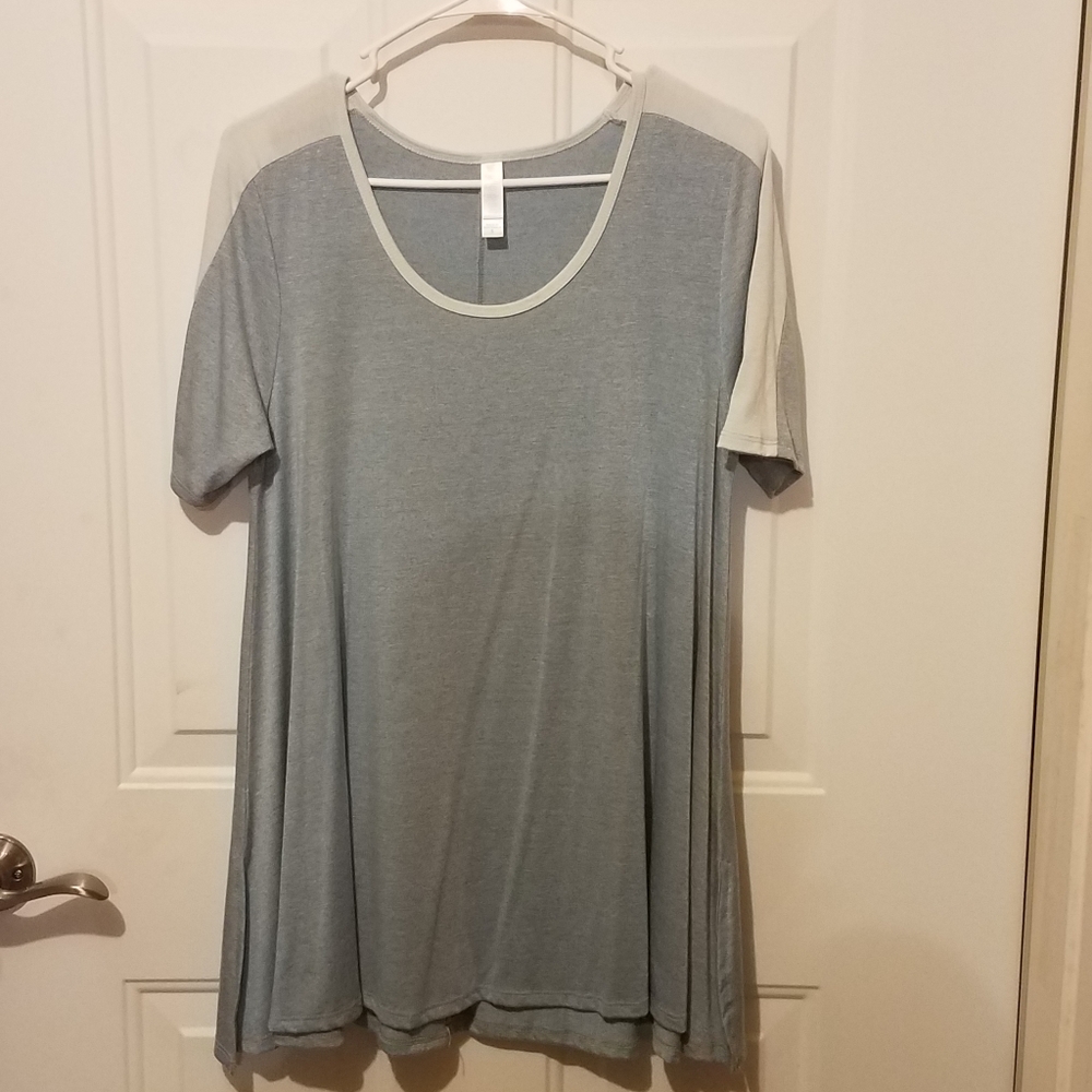 Lularoe small blue Perfect tee
